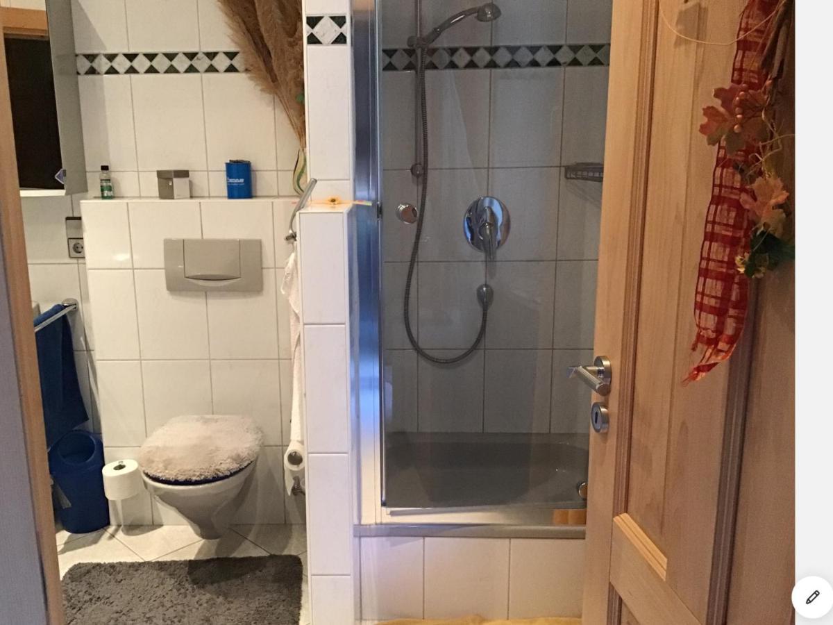 Doppelzimmer Mit Terrasse Zum Garten, Ruhig, Weinbergsblick, Zusaetzliches Kinderzimmer Anbei Moeglich Winningen Dış mekan fotoğraf